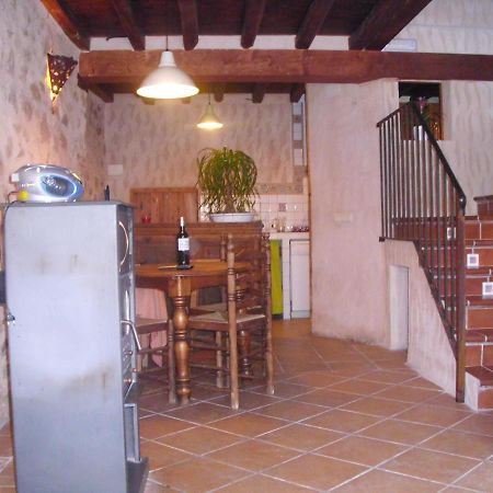 Casa Rural Con Jacuzzi Taberna Del Tio Pedro Cabanas de Polendos Exteriör bild